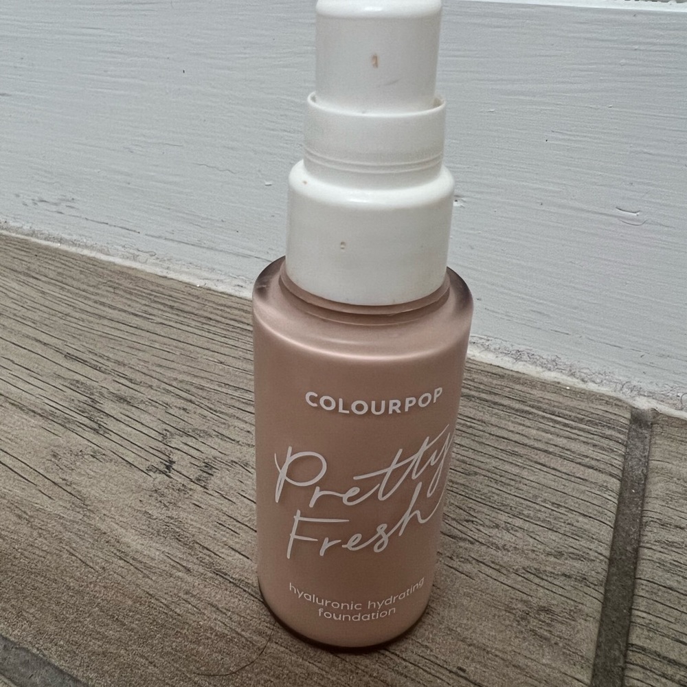 ColourPop Pretty Fresh Hyaluronic Foundation - 20N Fair